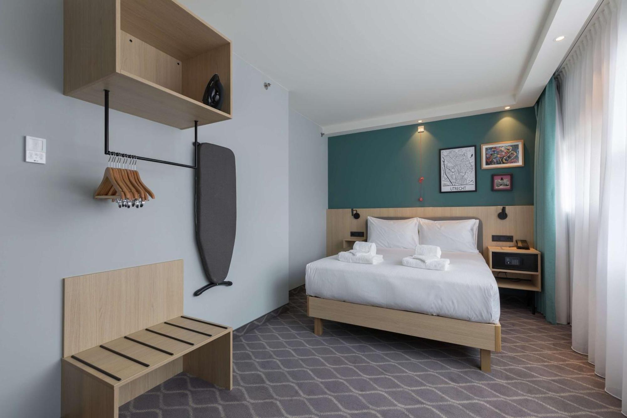 Hampton By Hilton Utrecht Centraal Station Екстериор снимка